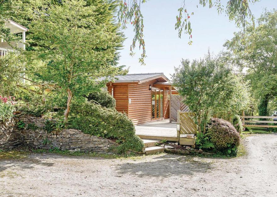 Coombe Premier Lodge