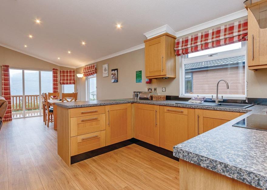 Lomond Royal Premier 2