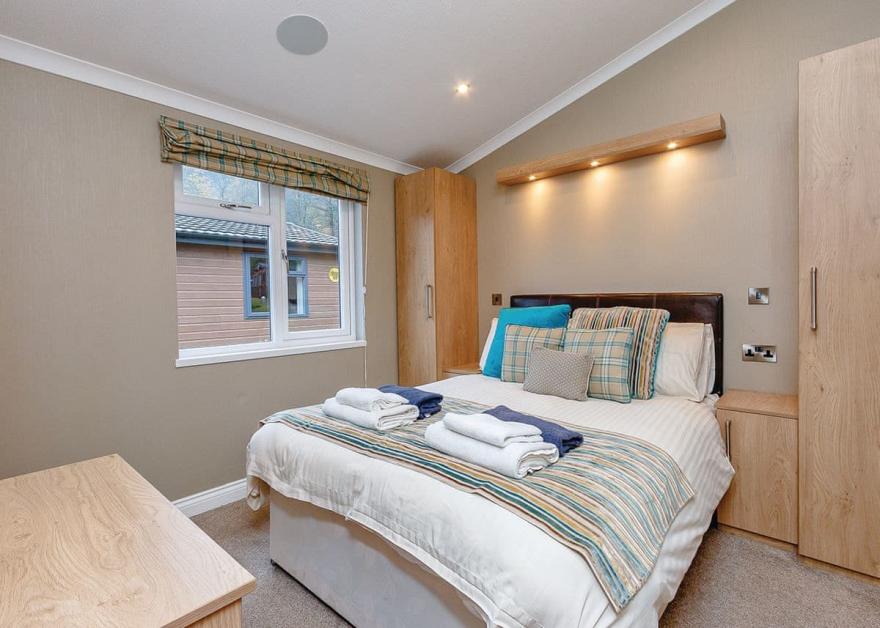 Lomond Royal Premier 2