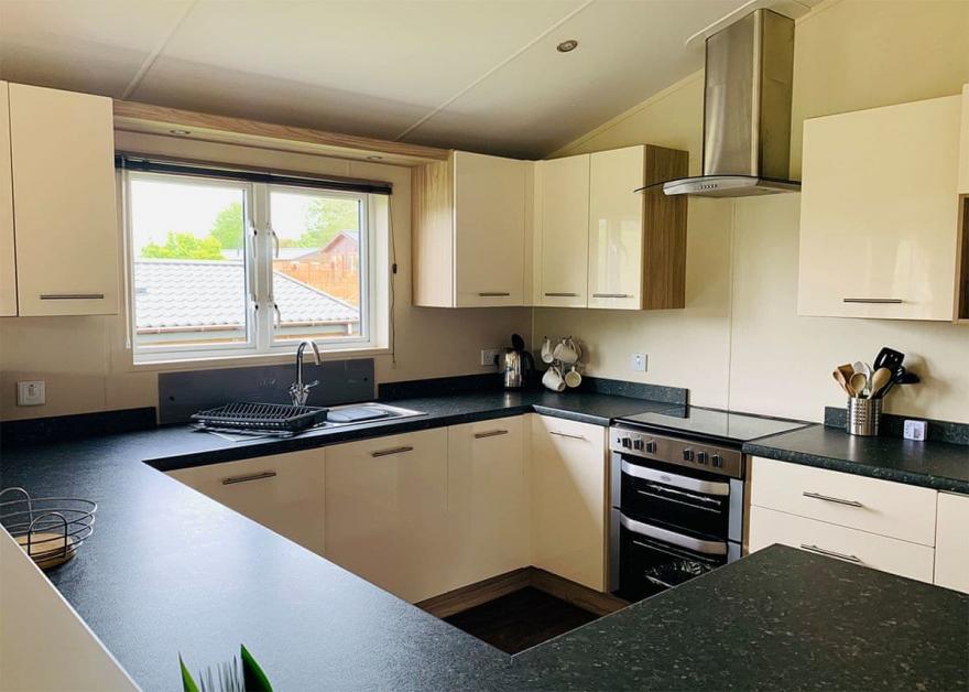 Country Lodge Four VIP Platinum