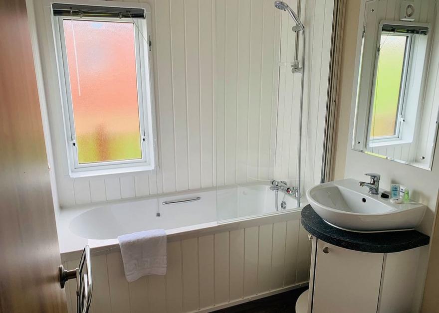 Country Lodge Four VIP Platinum