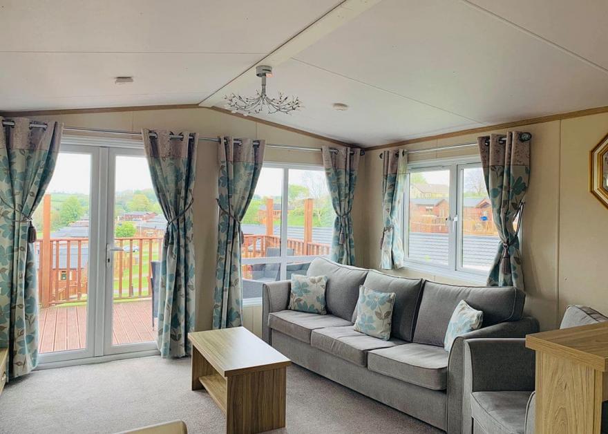 Country Holiday Home Four Platinum