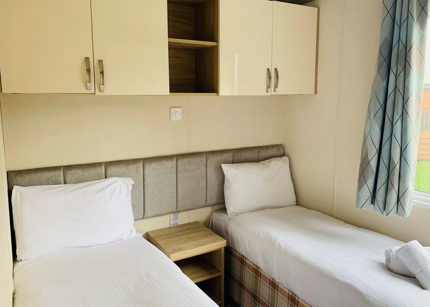 Country Holiday Home Four Platinum