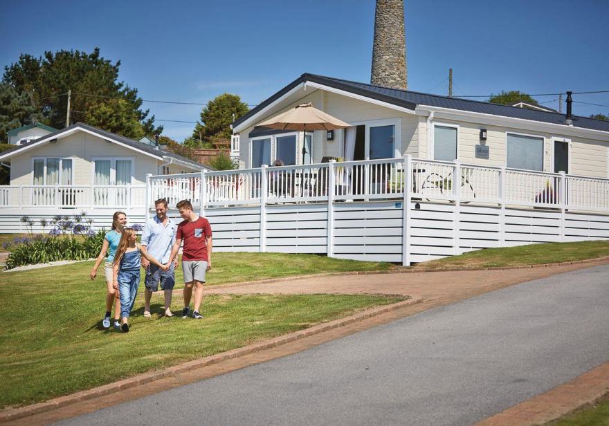 Coastal Lodge Four Platinum