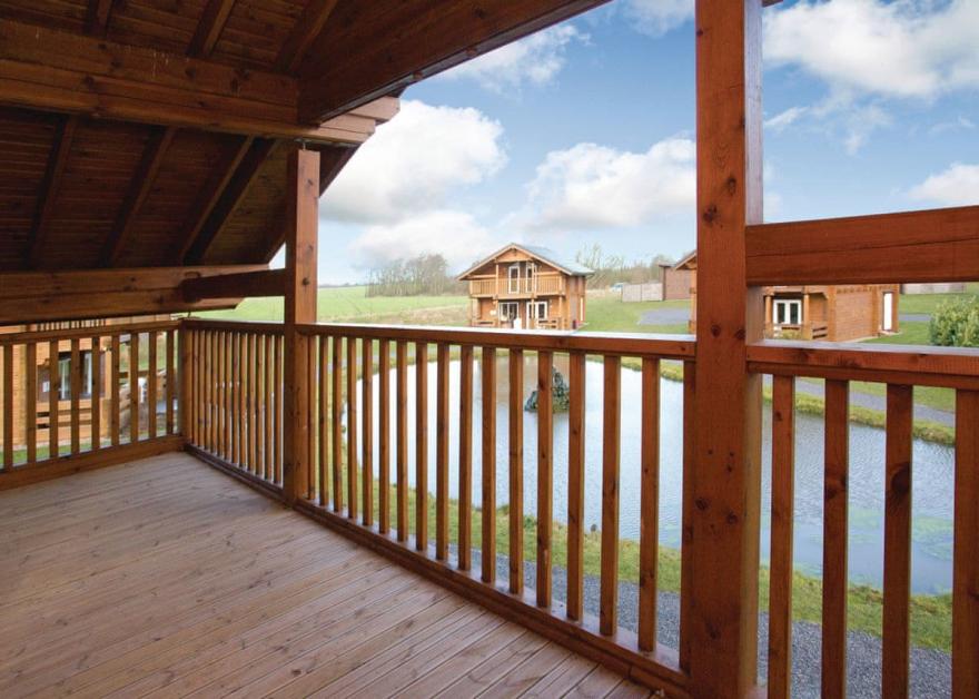 Birch Executive Waterside Lodge