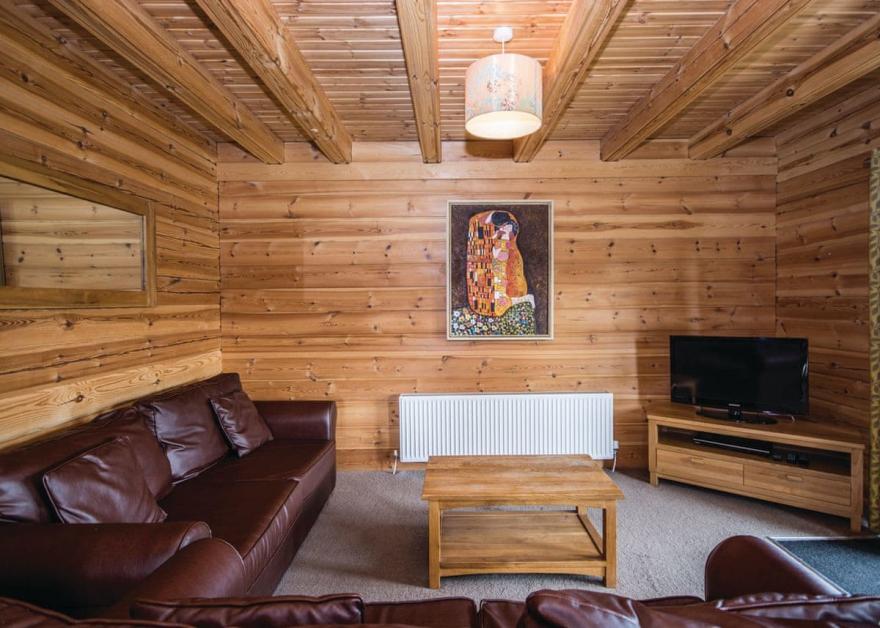 Birch Executive Waterside Lodge