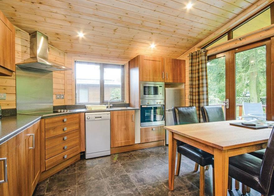 Haddon Classic Skyline 2