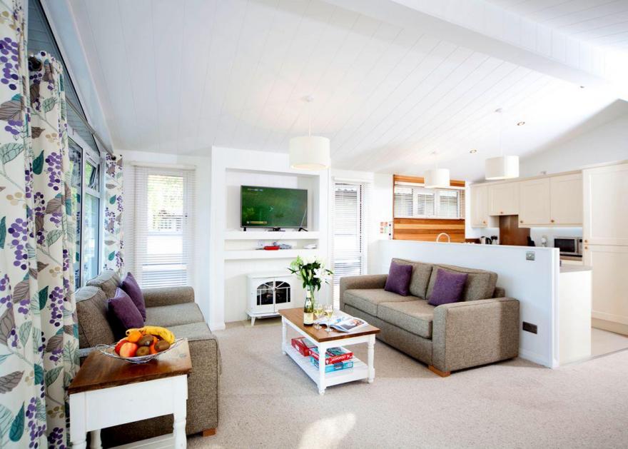 Carisbrooke Premier Lodge