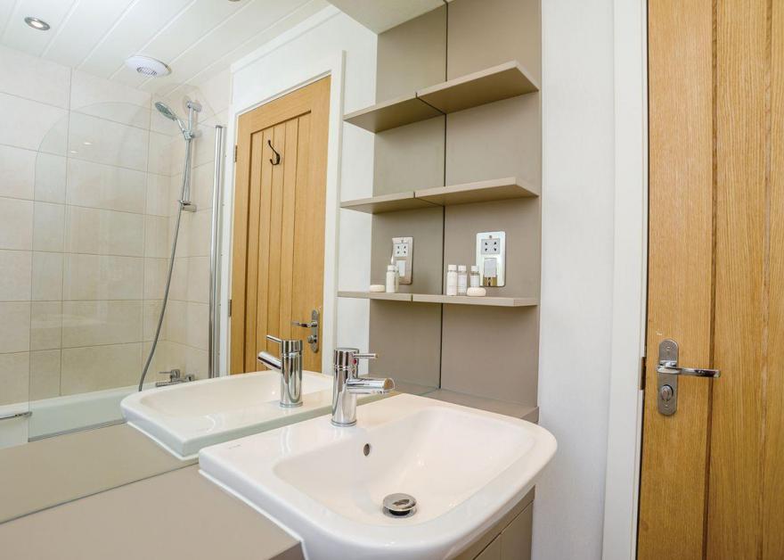 Osborne View Premier