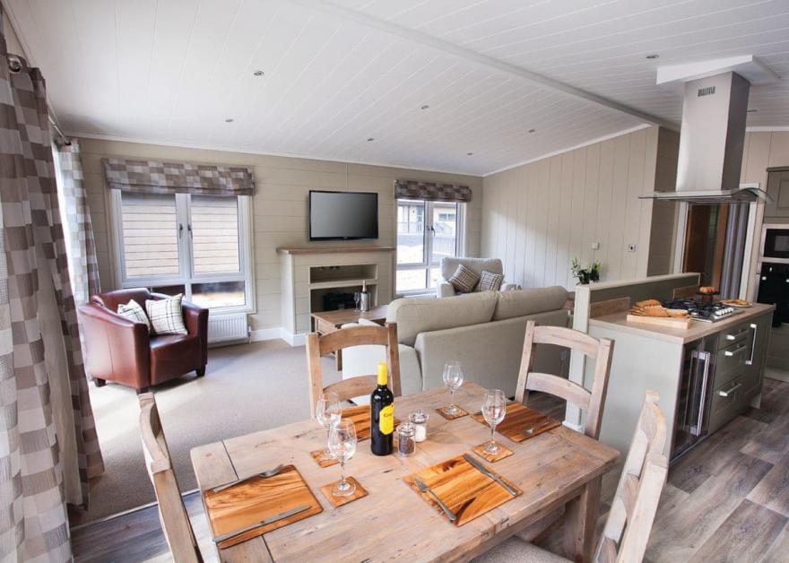 Pemberley Watersedge Lodge