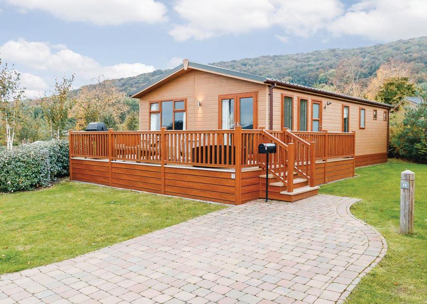 Clifton 3 Lodge Elegance