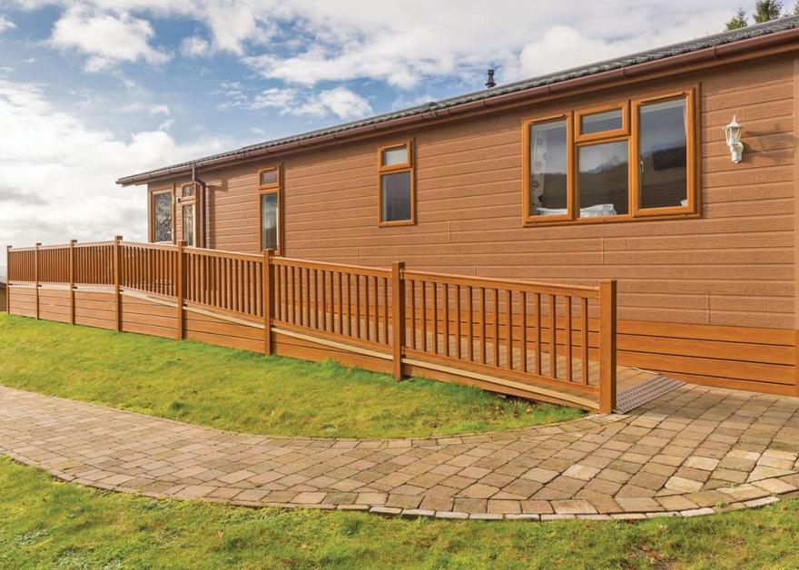 Cheddar Lodge Premier WF