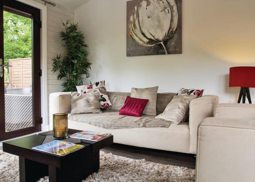 Herons Lakeside Lodge