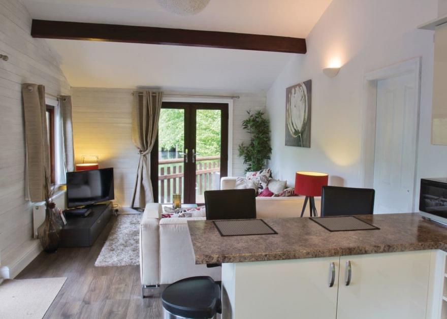 Herons Lakeside Lodge