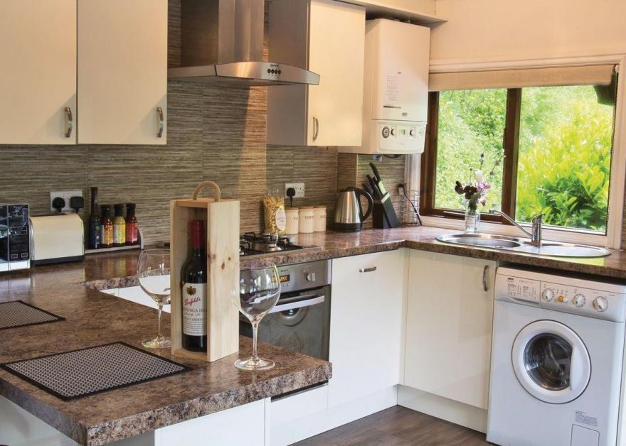 Herons Lakeside Lodge