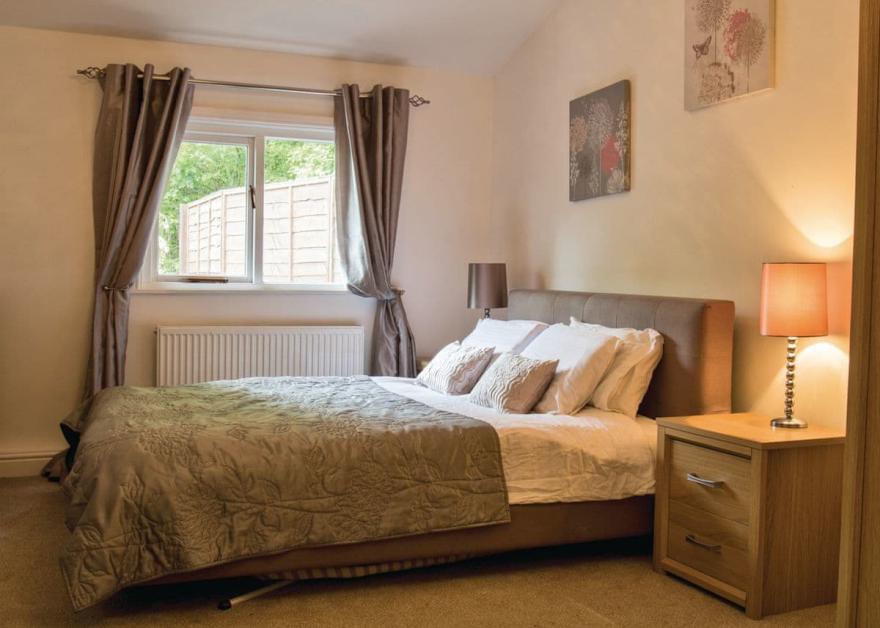 Herons Lakeside Lodge