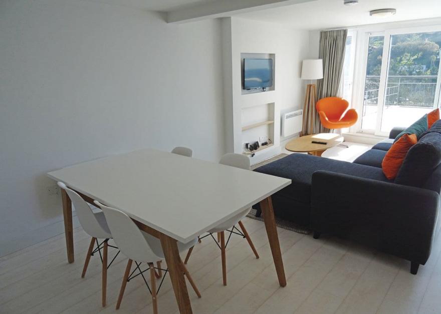 Hillside Apartment 2