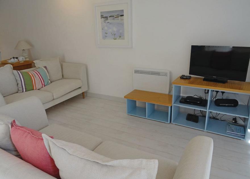 Hillside Apartment 2T