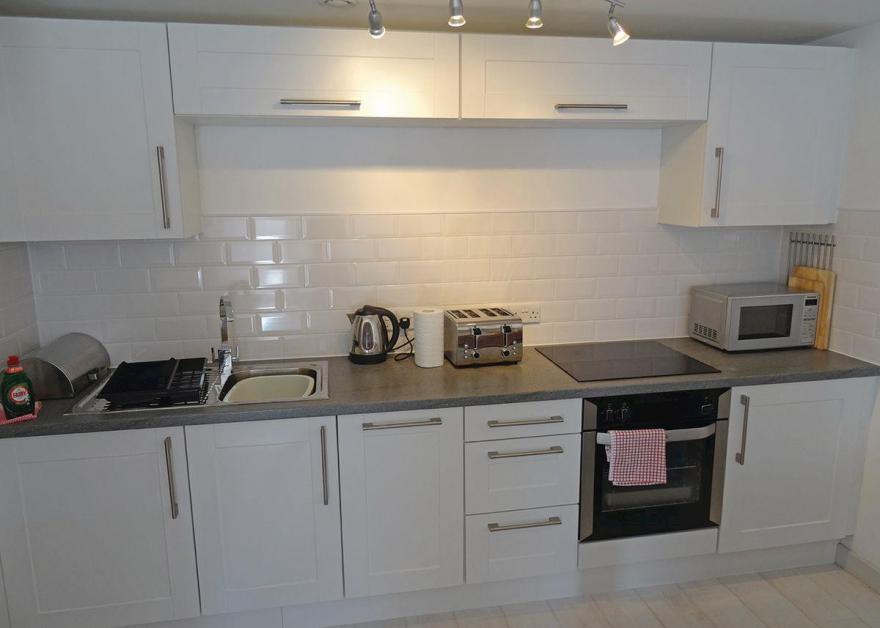 Hillside Apartment 2T