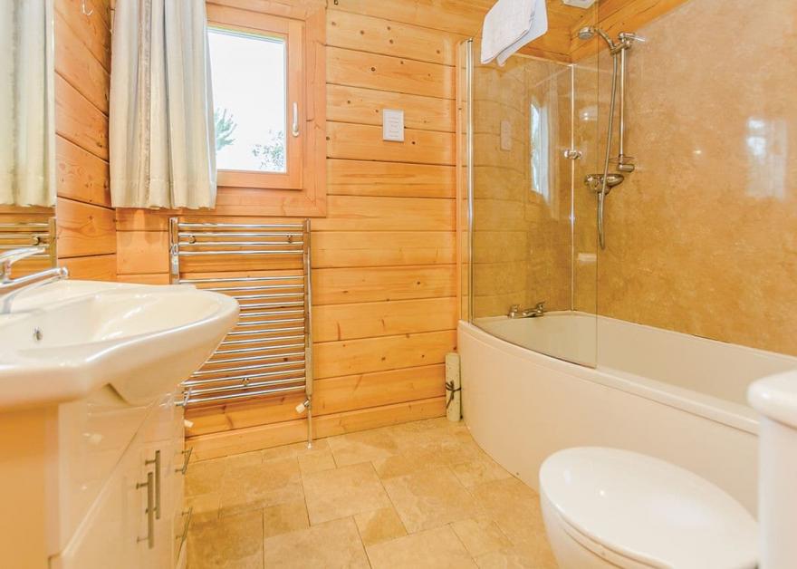 Water Reed Lakeview (Pet)