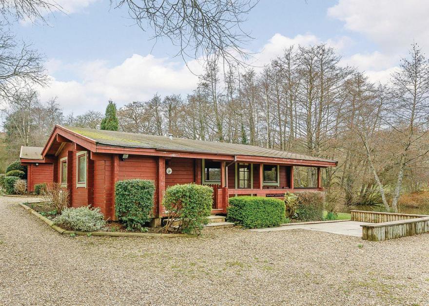 Otterfalls Lodge with Hot Tub