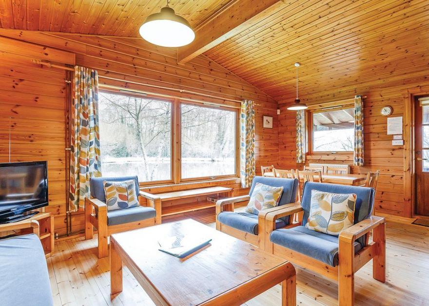 Otterfalls Lodge with Hot Tub