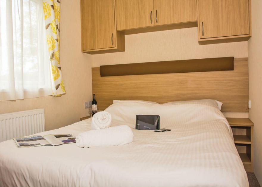 Signature 6 (Pet Friendly)