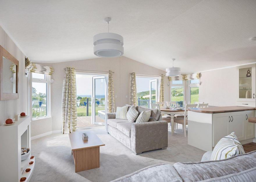 Coastal Lodge Four VIP Platinum