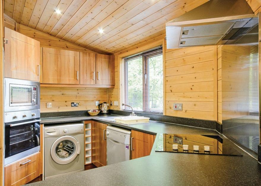 Haddon Classic Skyline 4