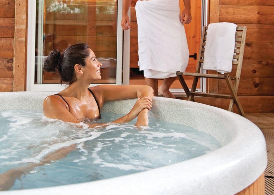 Woodpecker Log Cabin 2