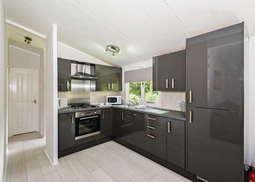 Lakeland Lodge 4 Plus