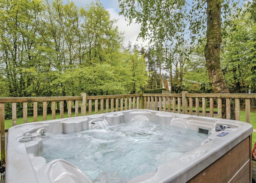 Chatsworth Elite Vogue 3 Spa