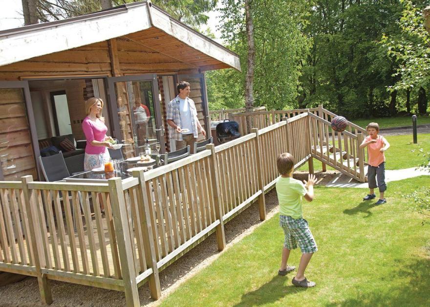 Chatsworth Elite Vogue 4 Spa