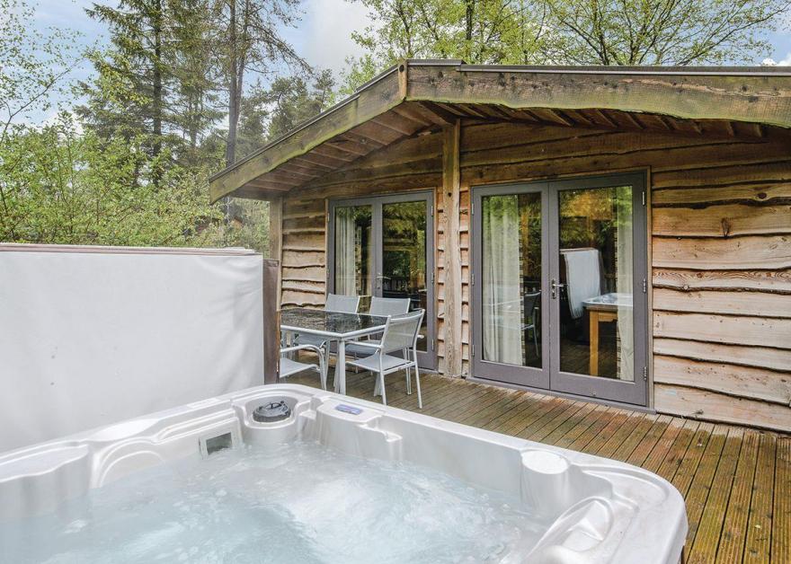 Chatsworth Elite Vogue 4 Spa