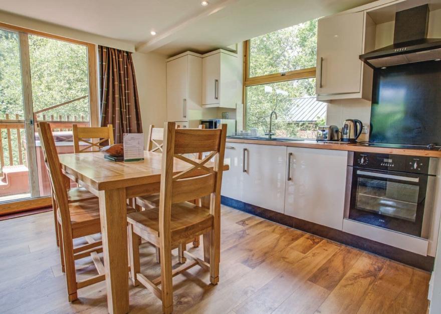 Deerpark Golden Oak 3 (Pet)