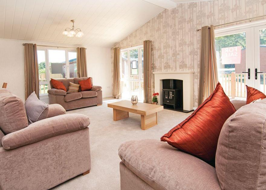 Premier Country Lodge Six Platinum