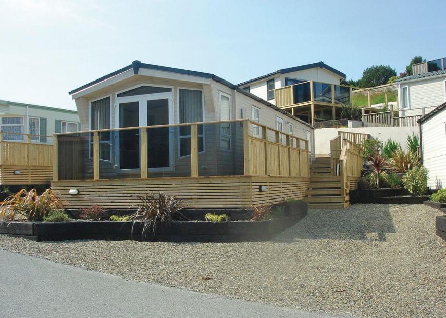 Status Holiday Home