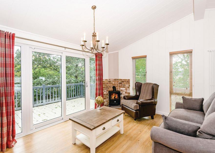 Uvedale Premier Select