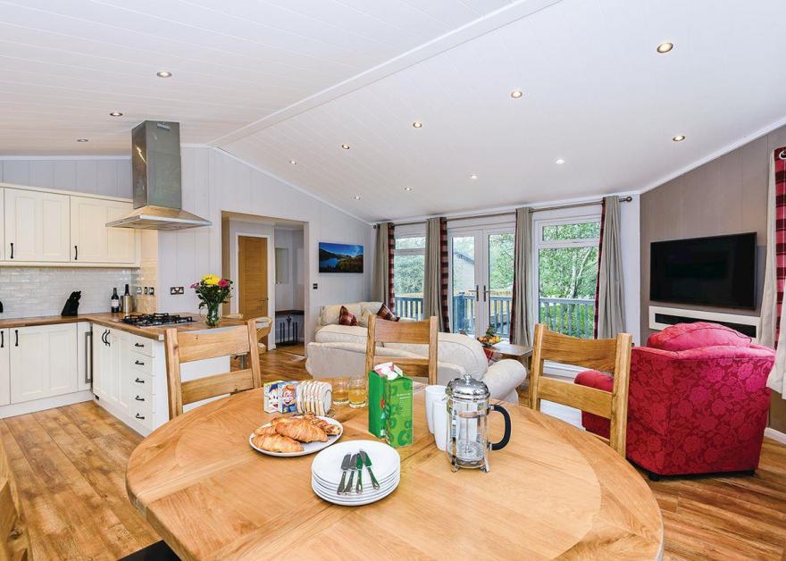 Constable Premier Select