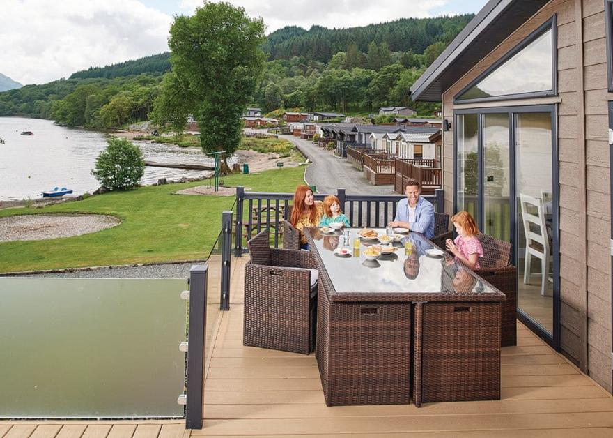Waterside Lomond Royal Premier 3