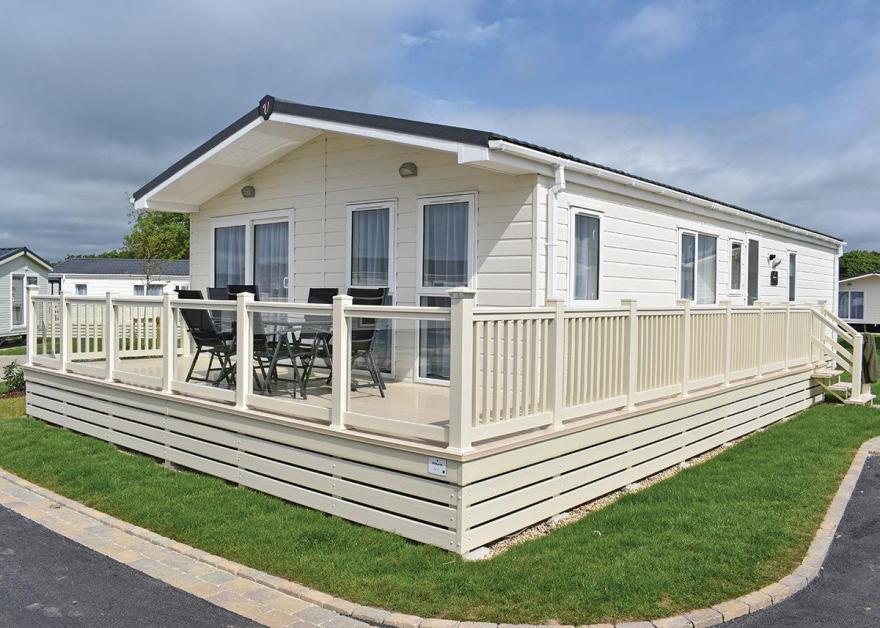 Chewton Executive Lodge