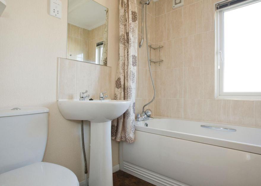 Country Lodge Four Pet