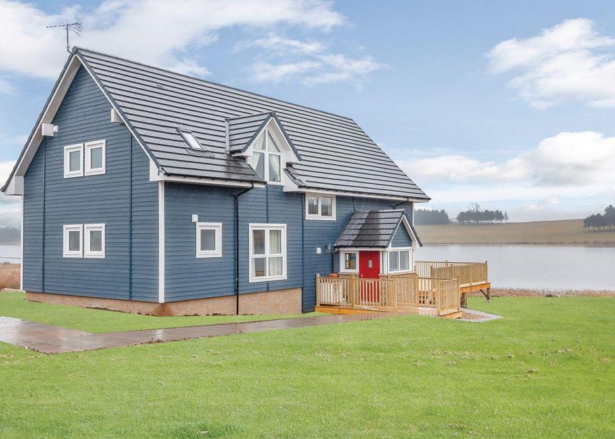 Lochside Premier Spa