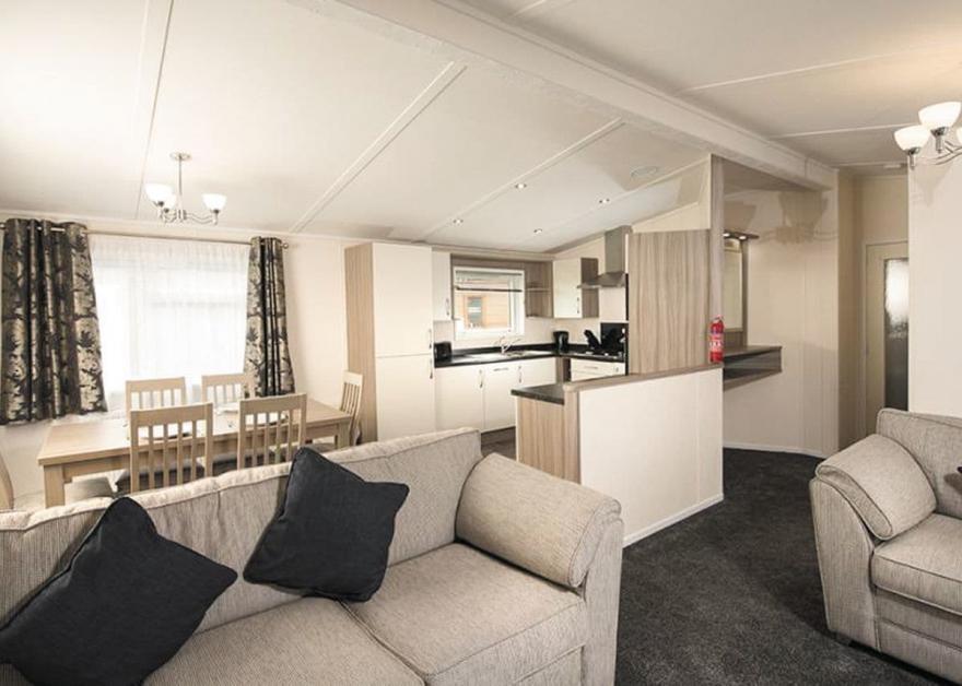 SM 2 Bedroom Platinum Lodge Plus Sat