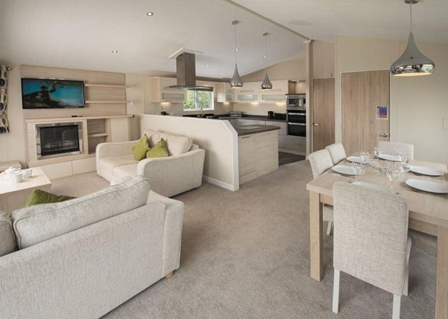 SM 3 Bedroom Platinum Lodge