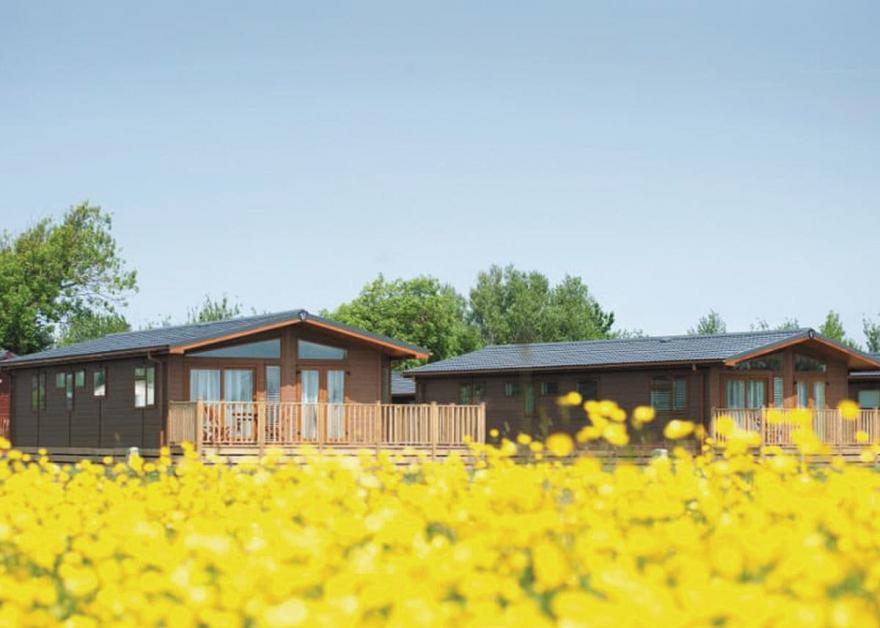 SM 3 Bedroom Platinum Lodge Plus Sat