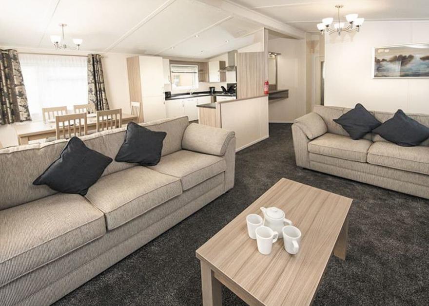 SM 3 Bedroom Platinum Lodge Plus Sat