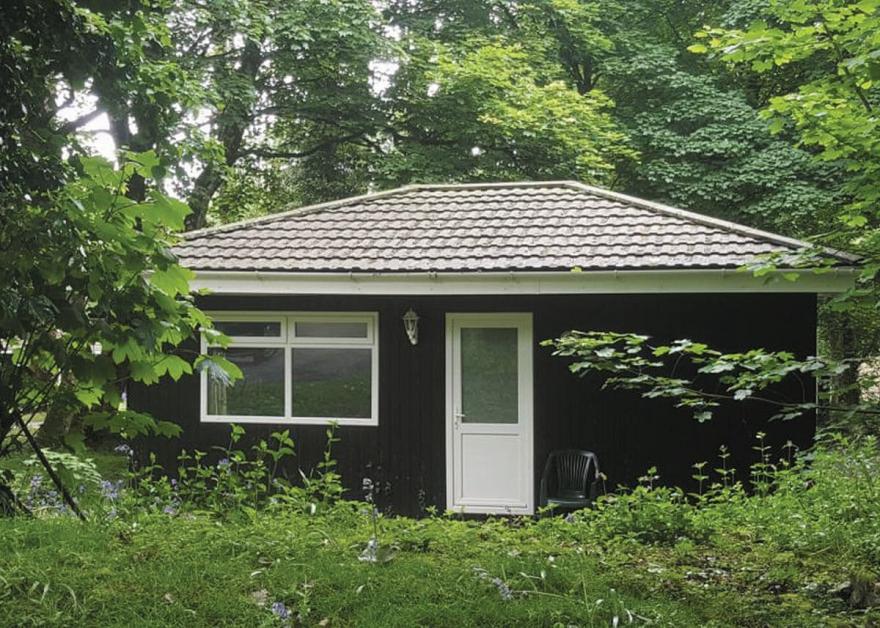 SI 2 Bed Bronze Chalet