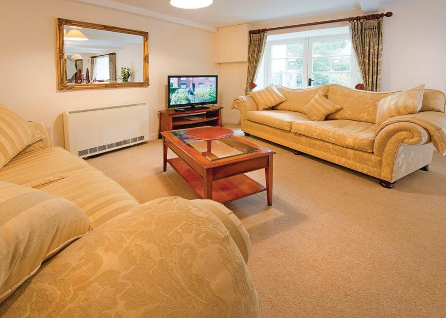 SI 2 Bed Kenegie Apartment Sat