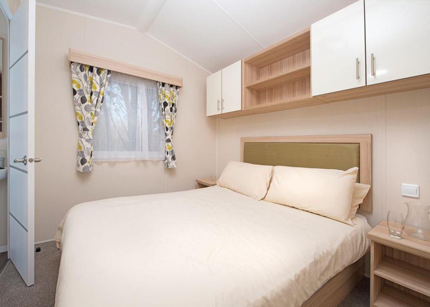 SI 2 Bed Gold Caravan Lodge